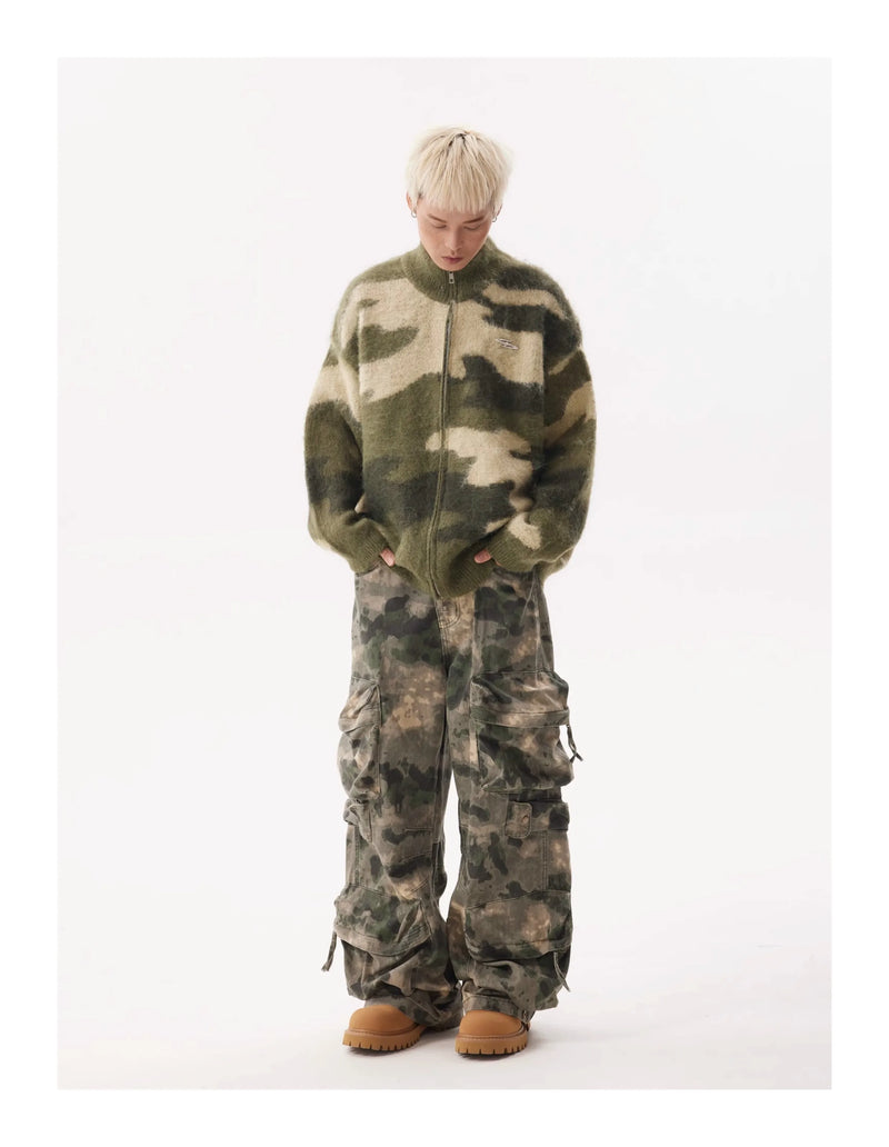 Calça Cargo Camuflada de Corte Amplo