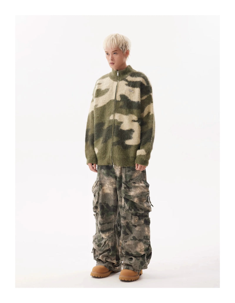 Calça Cargo Camuflada de Corte Amplo